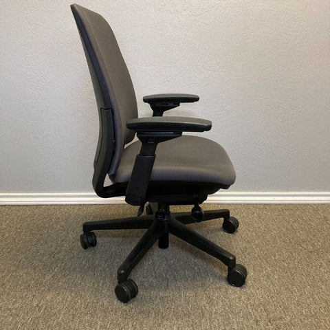 Image of Pre-Owned Steelcase Amia Chair