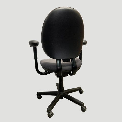 Image of Pre-Owned Steelcase Criterion