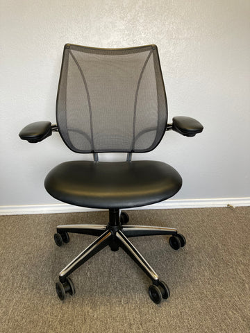 Image of Pre-Owned Humanscale Liberty Chair