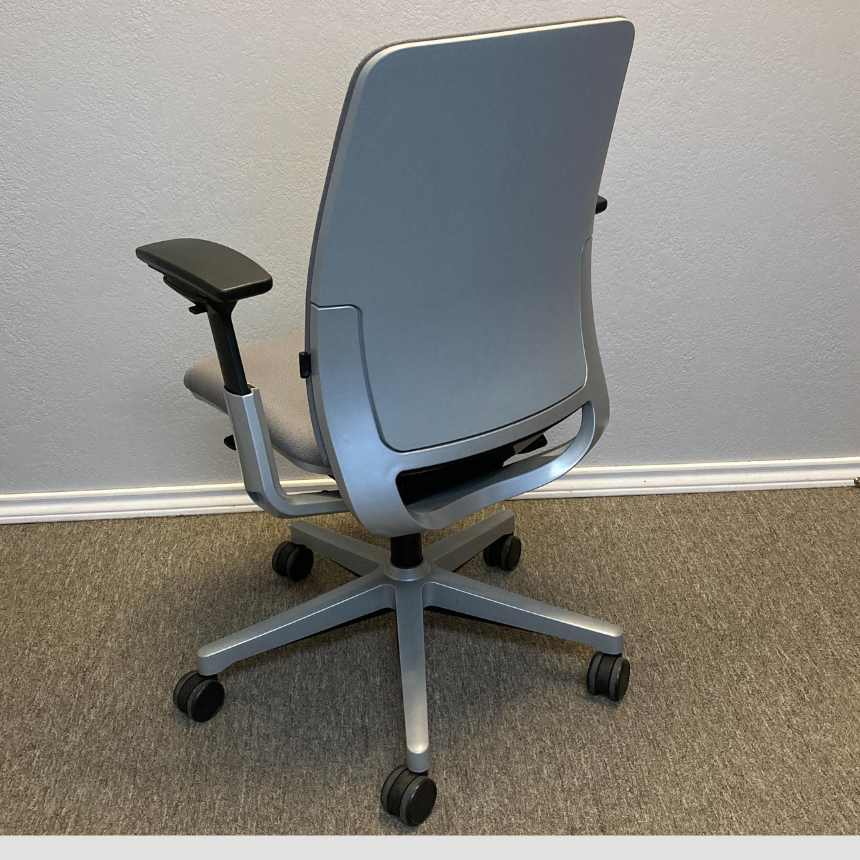 Pre-Owned Steelcase Amia Chair