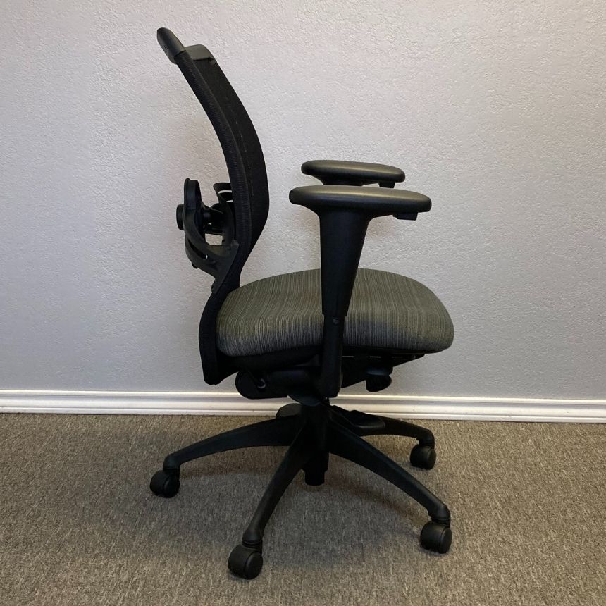 Pre-Owned Haworth Improv Tag Fully Loaded Chair