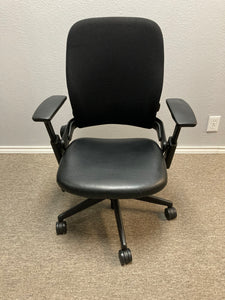 Pre-Owned Steelcase Leap v2 Leather Seat