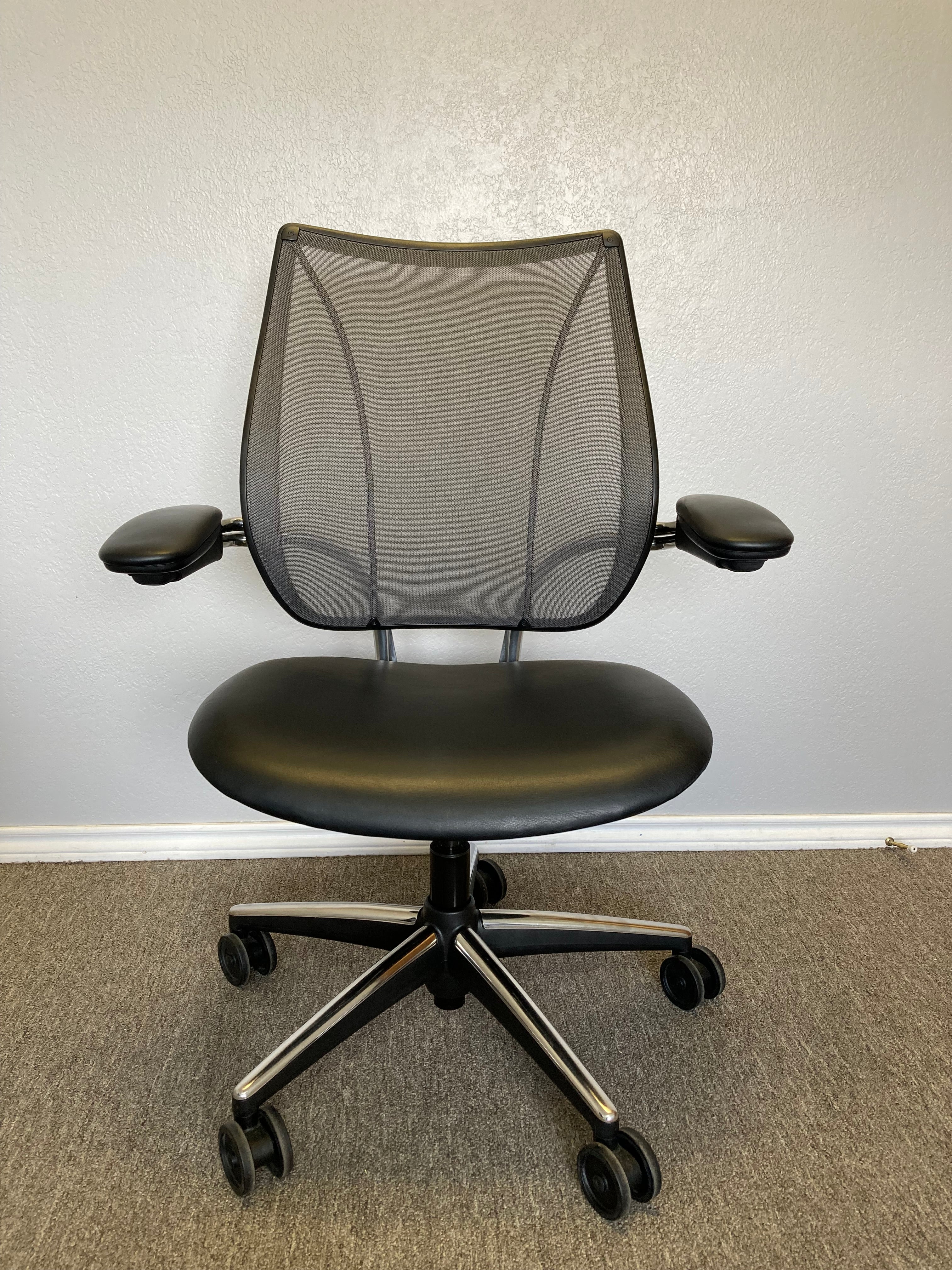 Pre-Owned Humanscale Liberty Chair